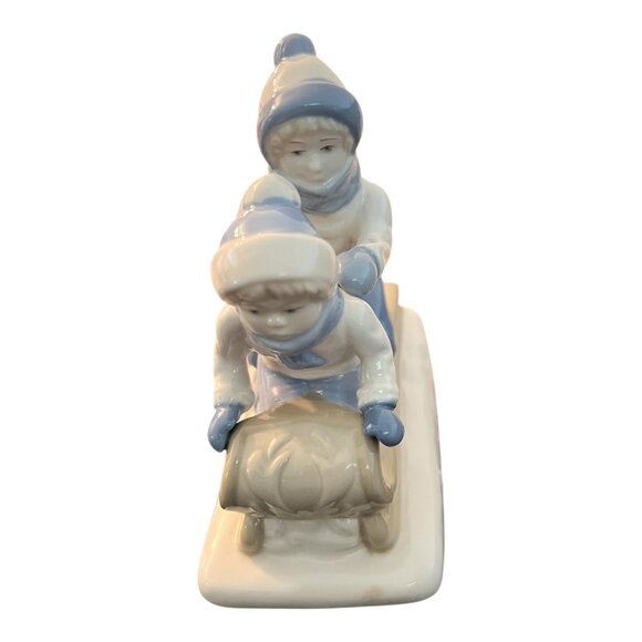 Vintage Paul Sebastian 1992 Children On Sled Porcelain Figurine 6" X 6" X 3" Mad - Picture 4 of 7